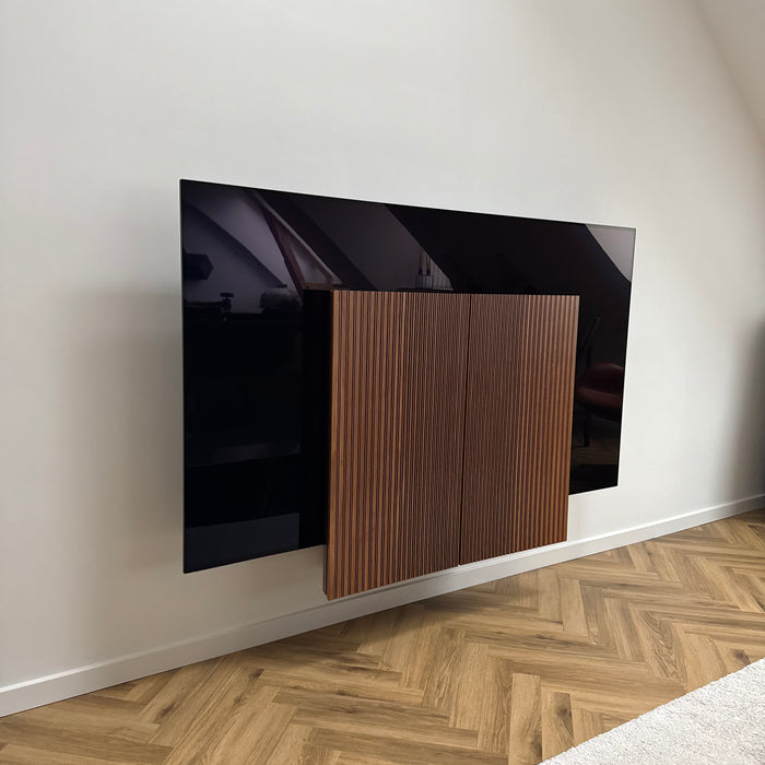 Beovision Harmony 77" Atelier, Walnut/Bronze, Vægbeslag (Second life)